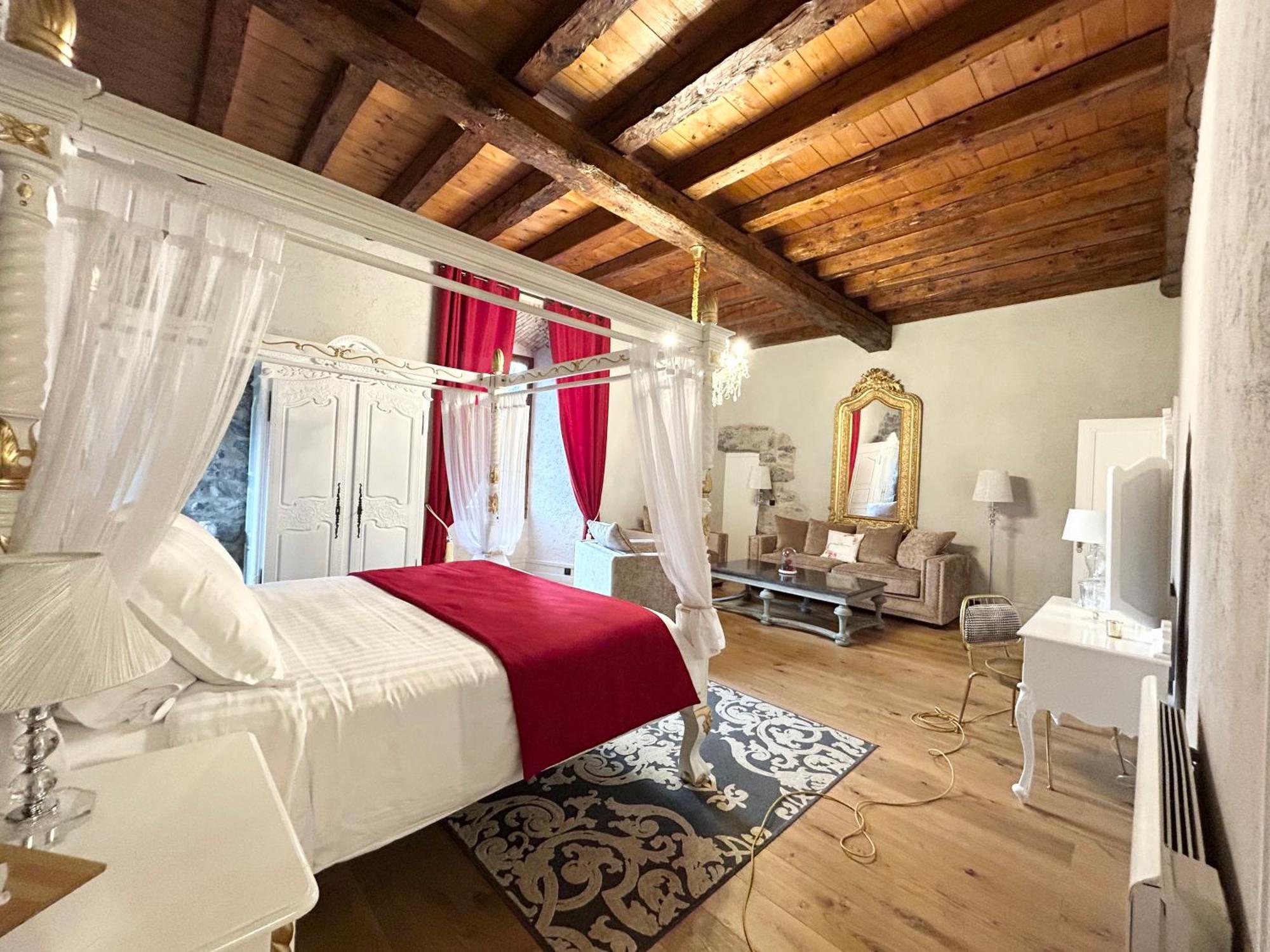 Chateau De La Rive - Suite Prestige - Chambre 2 Personnes Cruet Екстериор снимка