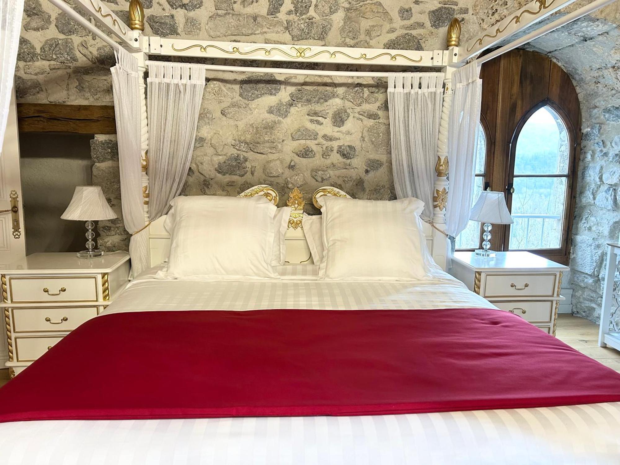 Chateau De La Rive - Suite Prestige - Chambre 2 Personnes Cruet Екстериор снимка